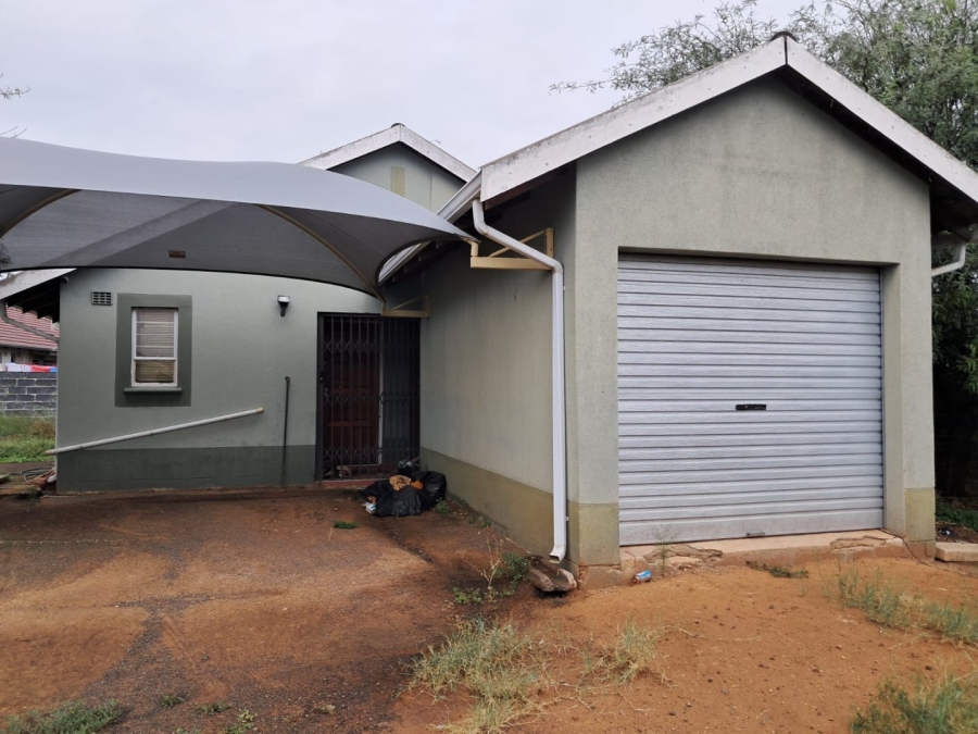 3 Bedroom Property for Sale in Kimberley Rural Northern Cape